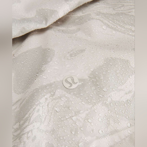 Lululemon Transformable Parka - Picture 6 of 9